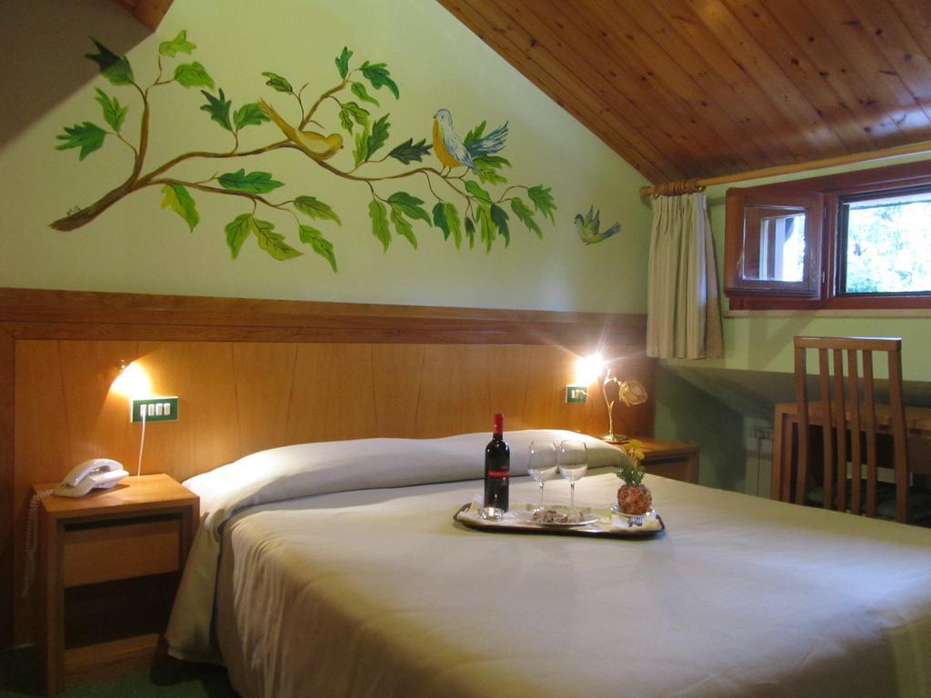 Hotel Orso Bianco ペスカッセーロリ 部屋 写真