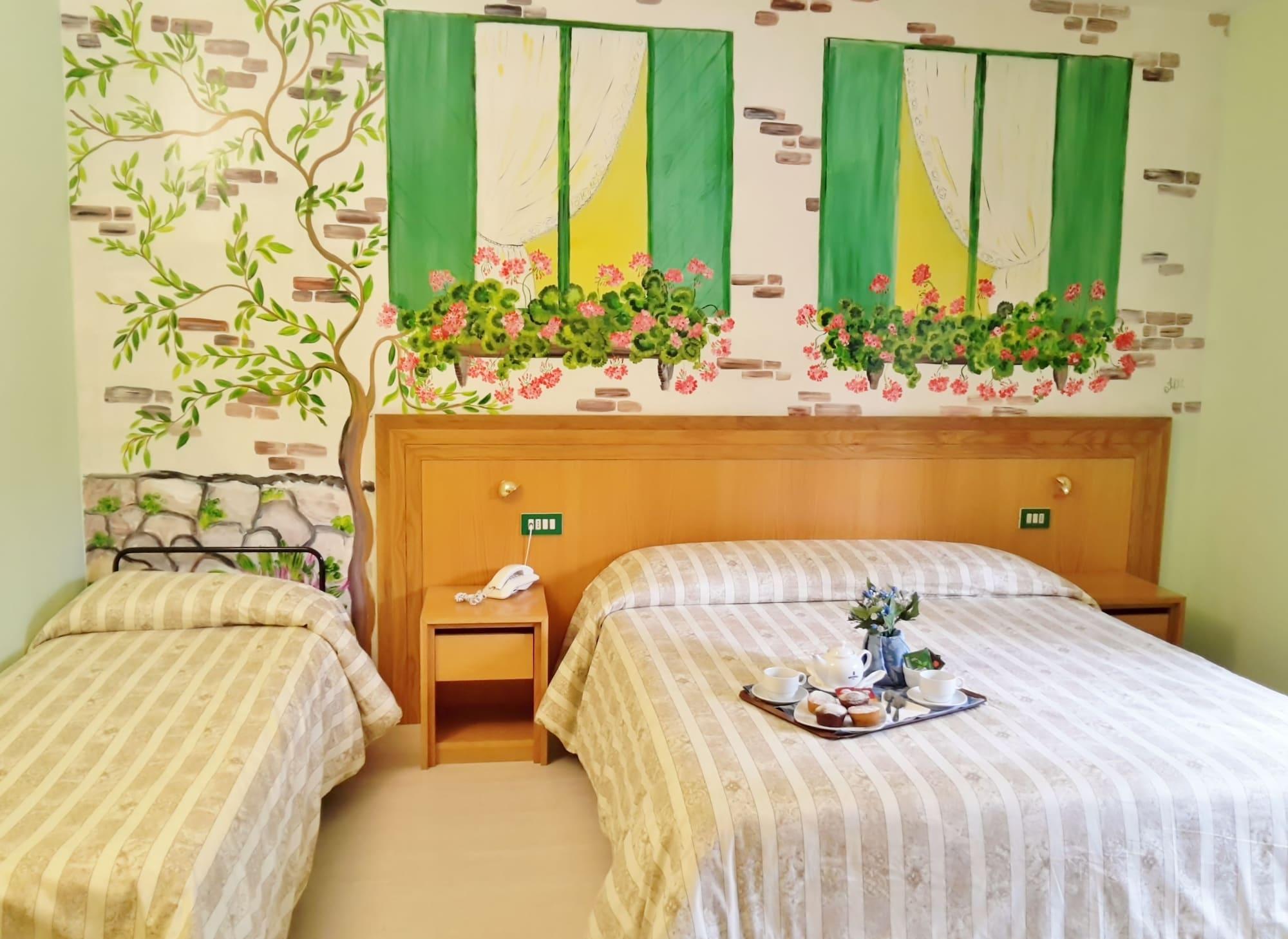 Hotel Orso Bianco ペスカッセーロリ エクステリア 写真